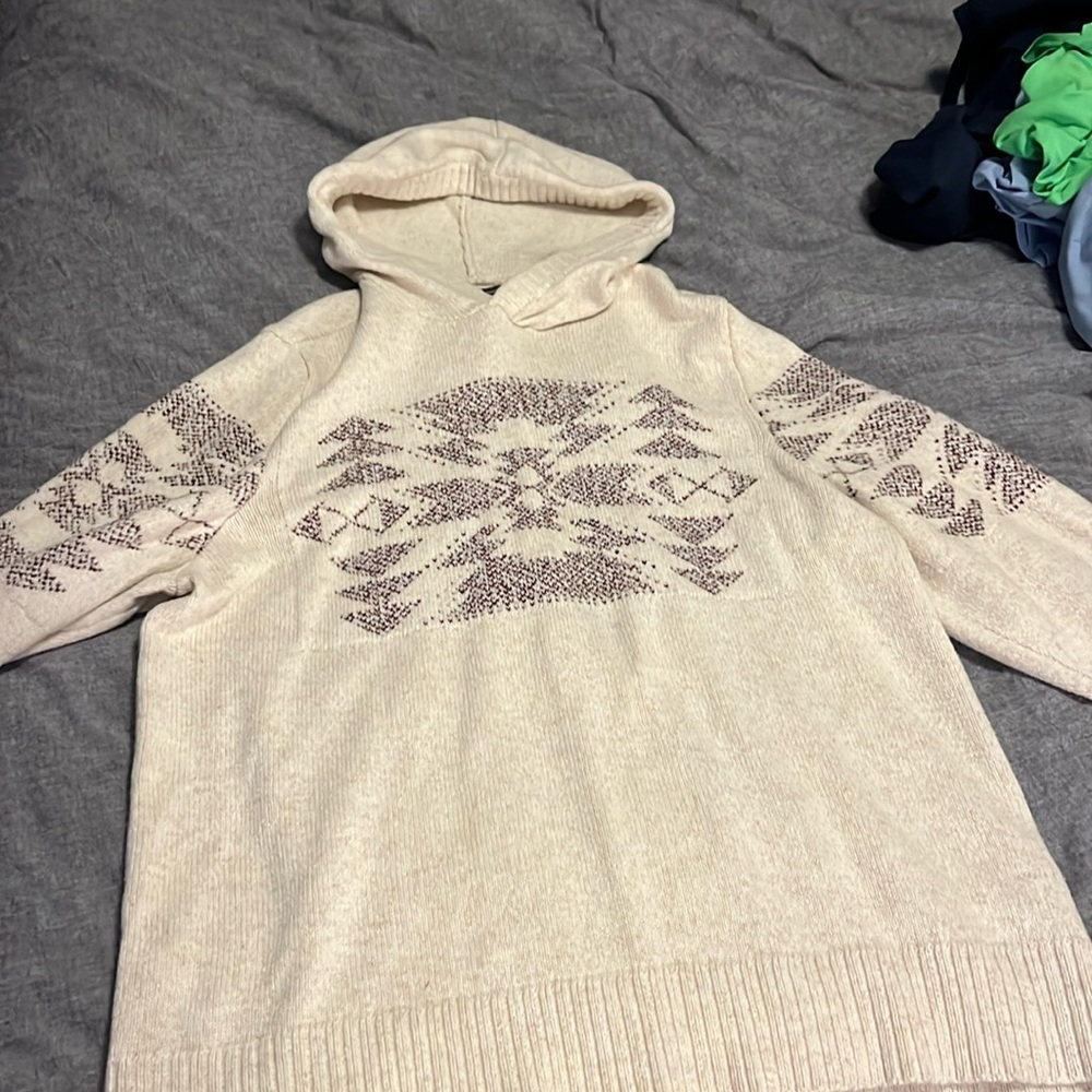 AMERICAN EAGLE SWEATER!!!